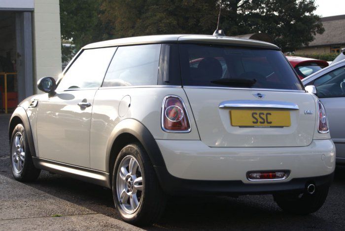 2012 Mini Hatchback 1.6 image 3