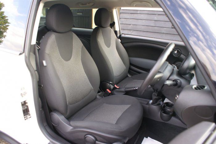 2012 Mini Hatchback 1.6 image 7