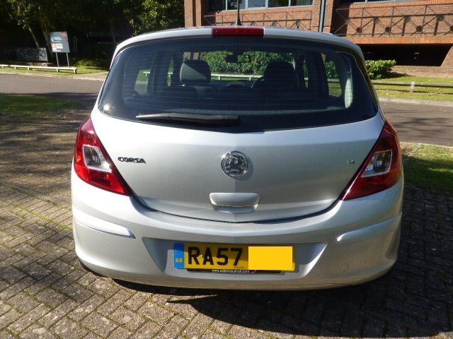 2007 Vauxhall Corsa Design 16V image 3