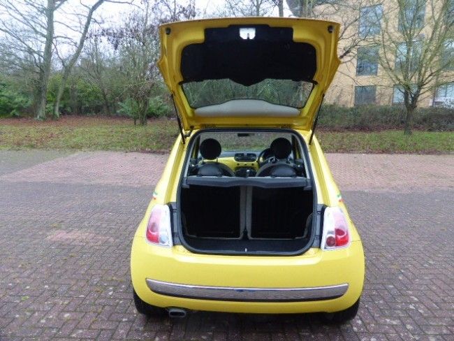 2011 Fiat 500 Lounge image 4