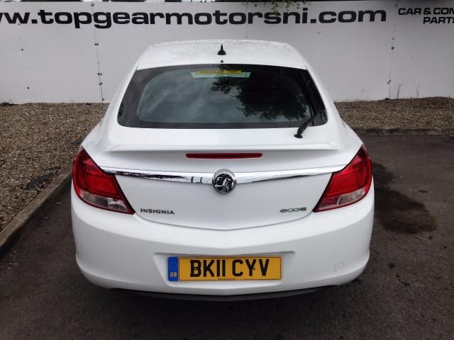 2011 VAUXHALL INSIGNIA 2.0 SE image 4