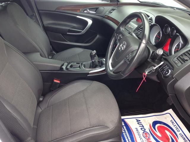 2011 VAUXHALL INSIGNIA 2.0 SE image 5