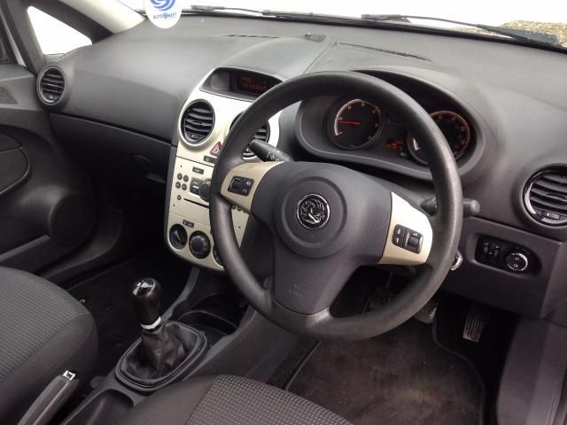 2010 VAUXHALL CORSA 1.3 ENERGY CDTI ECOFLEX image 6