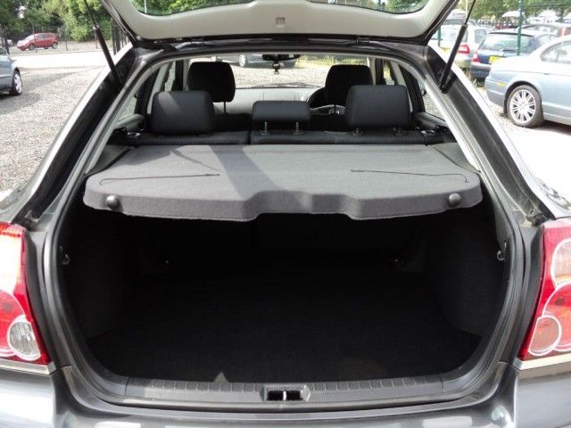 2007 TOYOTA AVENSIS 2.2 D-4D TR image 8