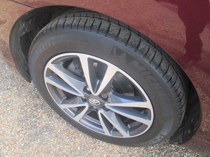 Avensis DIESEL ESTATE Tr D-4d SAT NAV, PARK CAMERA 1 OWNER image 6