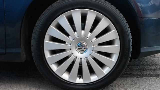 2009 VOLKSWAGEN PASSAT 1.9 HIGHLINE TDI 4d image 8