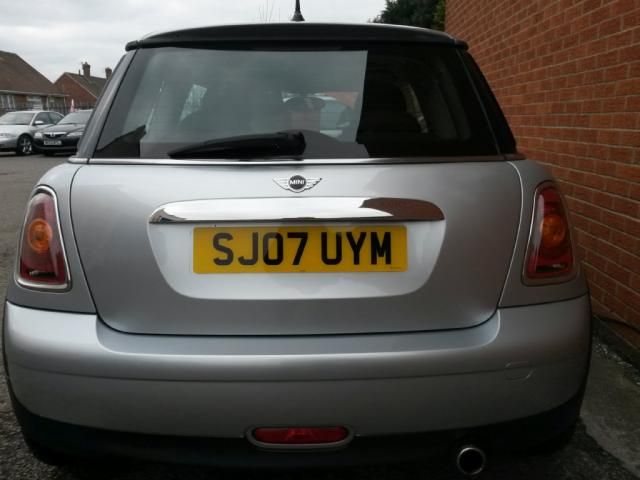 2007 MINI HATCH 1.6 COOPER 3d image 3