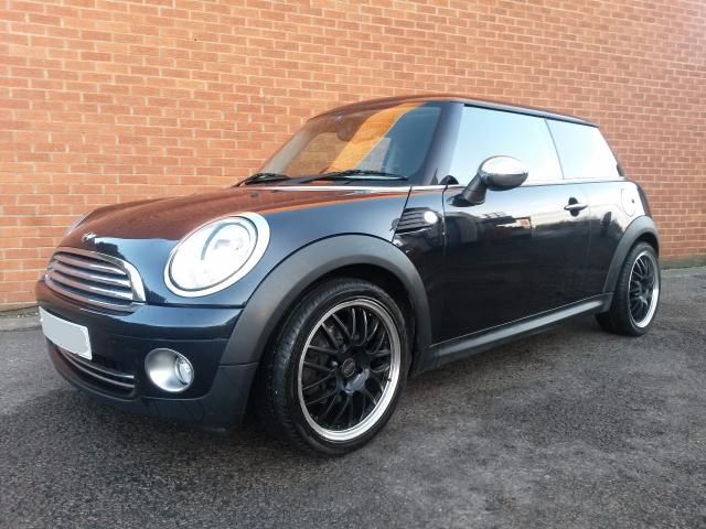 2009 MINI HATCH 1.4 ONE image 1