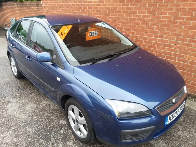 2007 FORD FOCUS 1.6 ZETEC CLIMATE 5d image 2