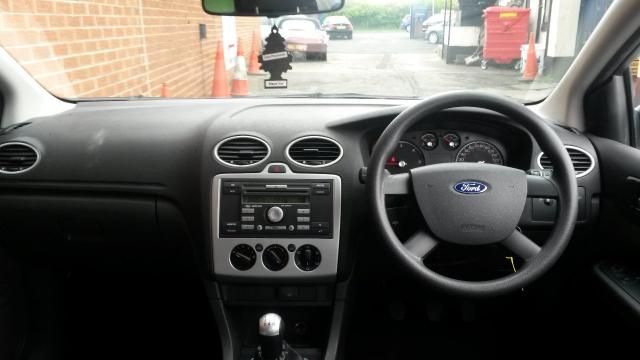 2006 FORD FOCUS 1.8 LX TDCI 5d image 5