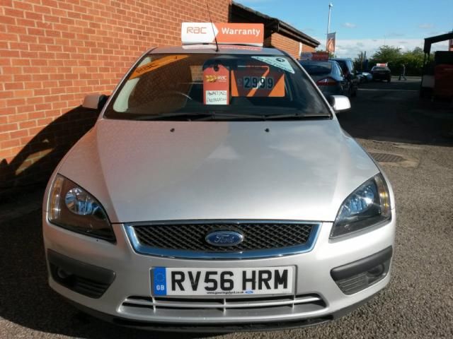 2006 FORD FOCUS 1.8 ZETEC CLIMATE image 2