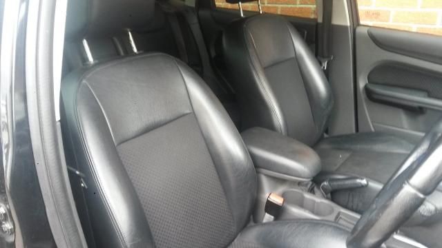 2006 FORD FOCUS 1.8 TITANIUM TDCI 5d image 6