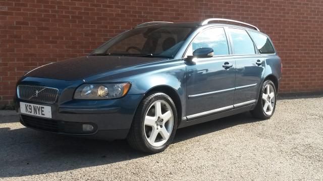 2006 VOLVO V50 2.0 D SE 5d image 1