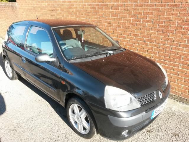 2005 RENAULT CLIO 1.1 image 2