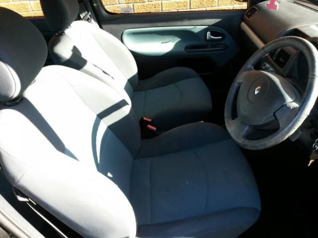 2005 RENAULT CLIO 1.1 image 6