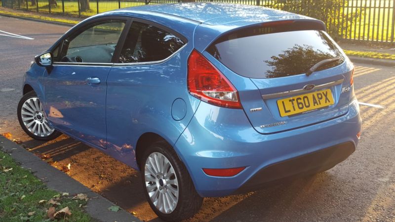 2010 Ford Fiesta 1.4 TDCi Titanium 3dr image 3