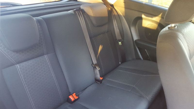 2010 Ford Fiesta 1.4 TDCi Titanium 3dr image 6