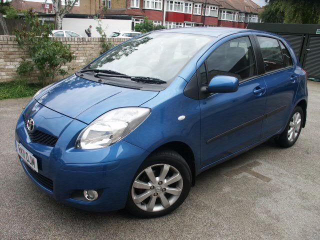2011 Toyota Yaris 1.4 D-4D T Spirit Nav 5dr image 1