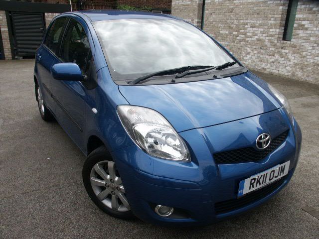 2011 Toyota Yaris 1.4 D-4D T Spirit Nav 5dr image 2