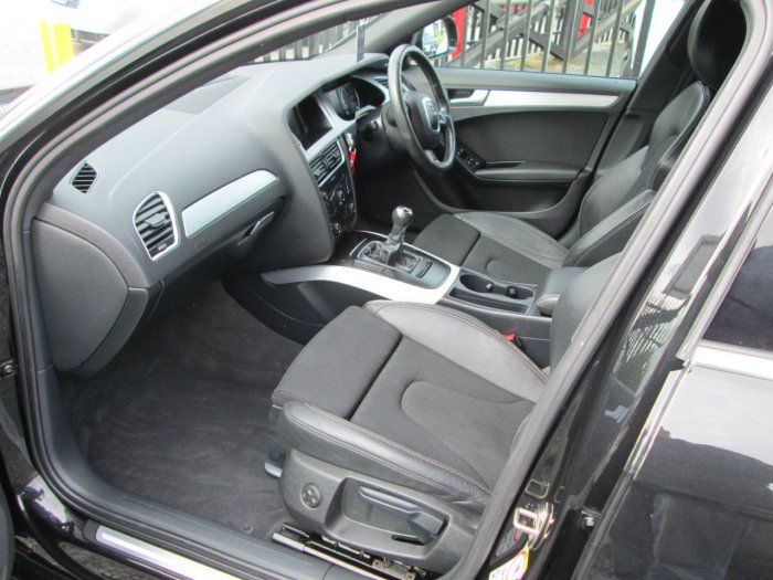 2009 Audi A4 2.0 TDI S LINE 5dr image 7
