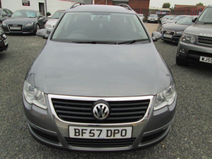 2007 Volkswagen Passat 2.0 SE TDI 5dr image 2