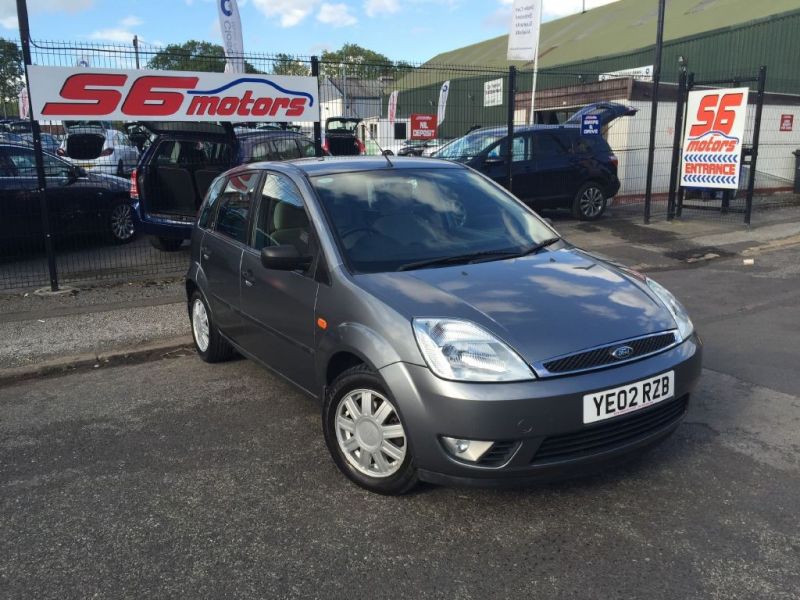 2002 Ford Fiesta GHIA 16V image 1