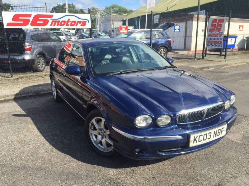 2003 Jaguar X-Type V6 SE image 1