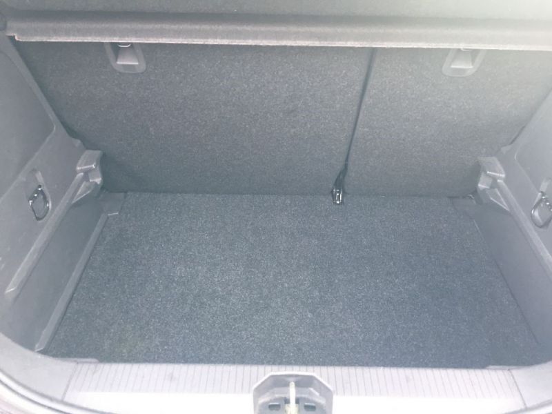 2013 Vauxhall Corsa SXI AC CDTI ECOFLEX image 6