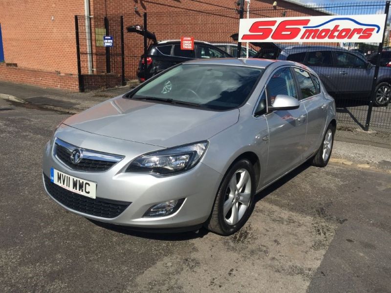 2011 Vauxhall Astra SRI CDTI image 2