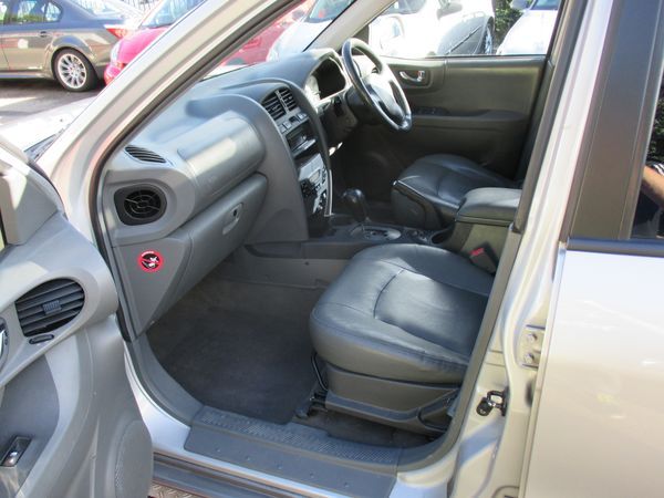 2004 HYUNDAI SANTA FE 2.7 V6 image 5