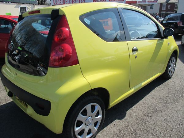 2011 PEUGEOT 107 1.0 Urban Lite image 5