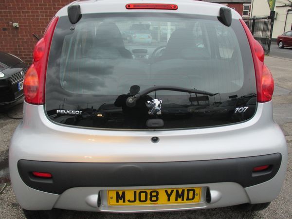 2008 PEUGEOT 107 1.0 Urban image 6