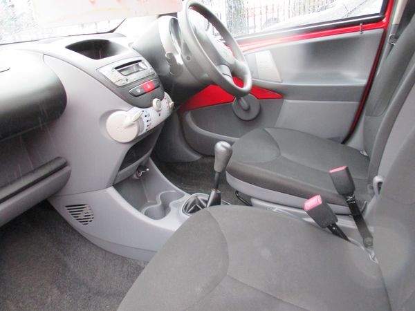 2009 TOYOTA AYGO 1.0 VVT-i image 6