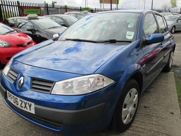 2006 RENAULT MEGANE 1.4 Authentique image 2