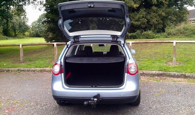 2006 VOLKSWAGEN PASSAT 2.0 SE TDI image 4