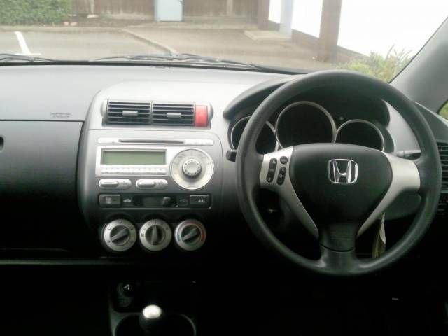 2005 HONDA JAZZ 1.4i-DSI SE image 5