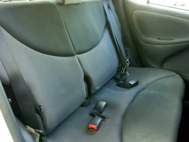 2004 TOYOTA YARIS 1.3 VVT-i T Spirit Auto image 7