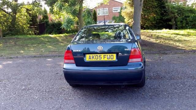2005 VOLKSWAGEN BORA 1.9 TDI S image 3