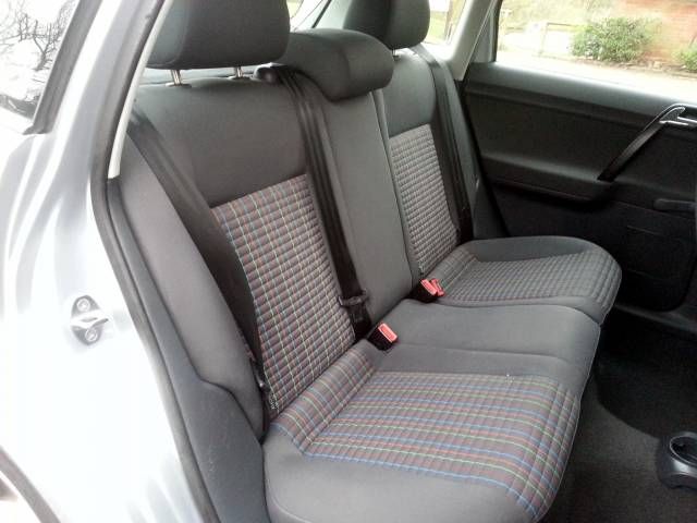 2005 VOLKSWAGEN POLO 1.4 S 75 image 6