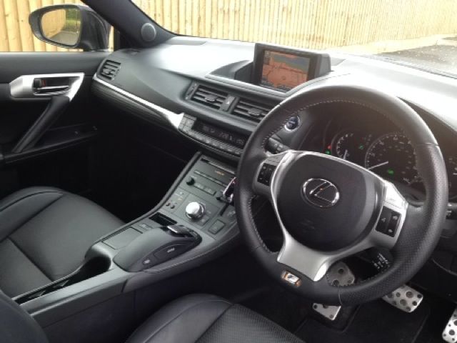 2012 LEXUS CT 1.8 200H F SPORT 5d image 4