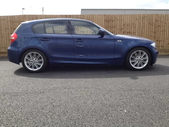 2011 BMW 1 SERIES 118D M SPORT image 2