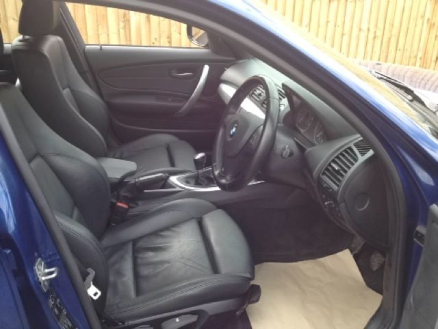 2011 BMW 1 SERIES 118D M SPORT image 7