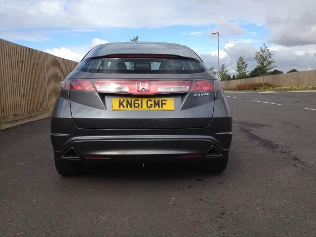 2011 HONDA CIVIC 1.8 I-VTEC ES 5d image 4