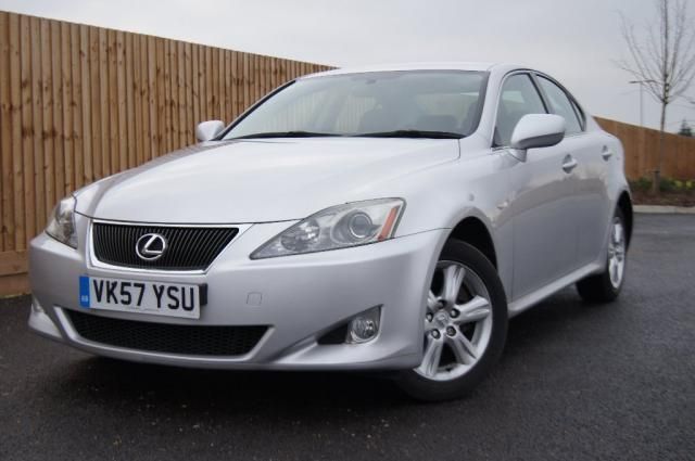 2007 LEXUS IS 2.2 220D 4d image 2