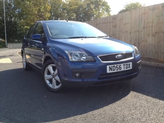 2006 FORD FOCUS 1.6 ZETEC CLIMATE 5d image 1