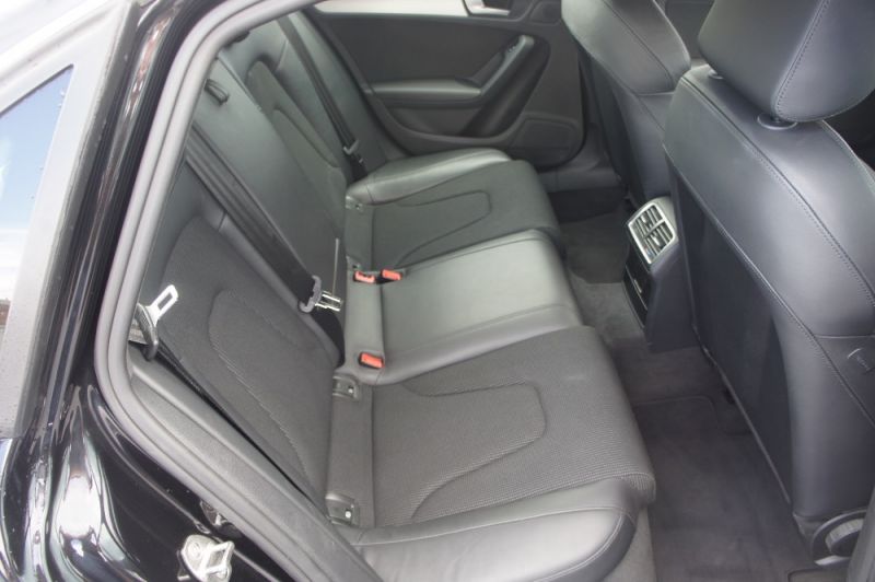 2011 AUDI A4 S Line 2.0tdi Multitronic image 7