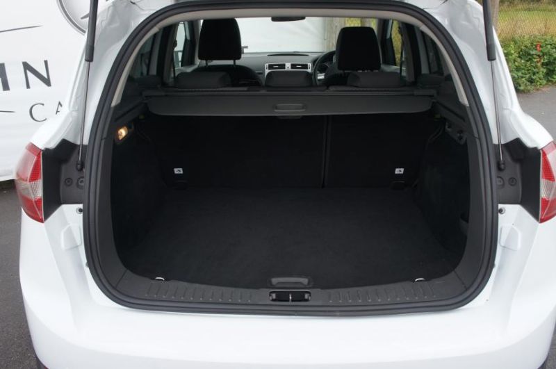 2012 FORD KUGA ZETEC TDCI 2WD image 4