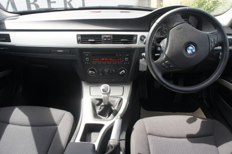2011 BMW 3 SERIES 318D ES image 5