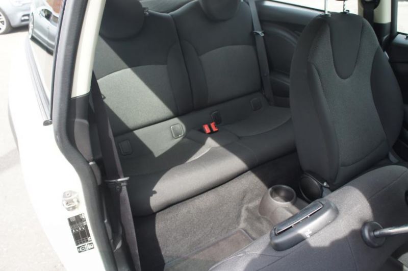 2012 MINI HATCH ONE image 5