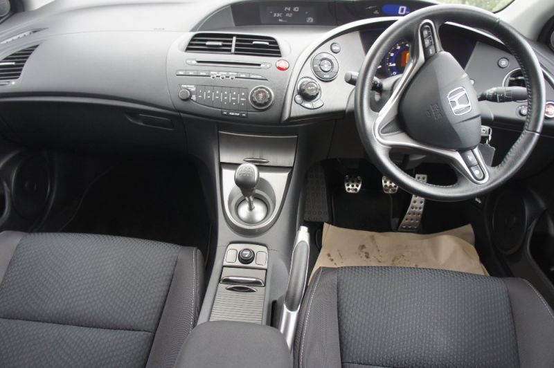 2009 HONDA CIVIC I-VTEC SE image 6